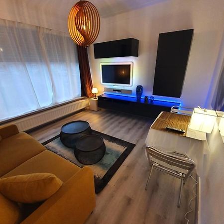 Cosy Corner In Quiet Suburb - All Cars Allowed Antuérpia Exterior foto